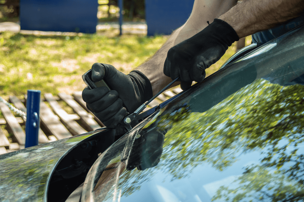 Bronx auto glass repair